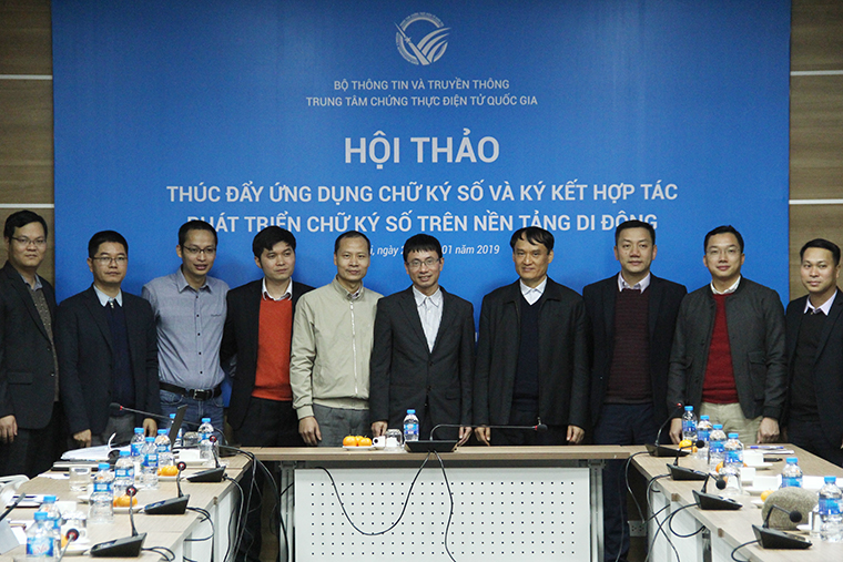 Thúc đẩy ứng dụng chữ ký số và ký kết hợp tác phát triển chữ ký số trên nền tảng di động
