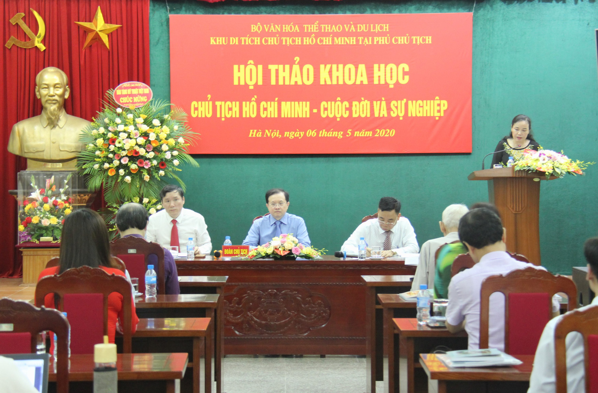 Hội thảo khoa học 