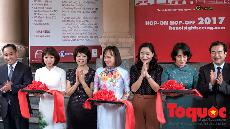 Khai trương 