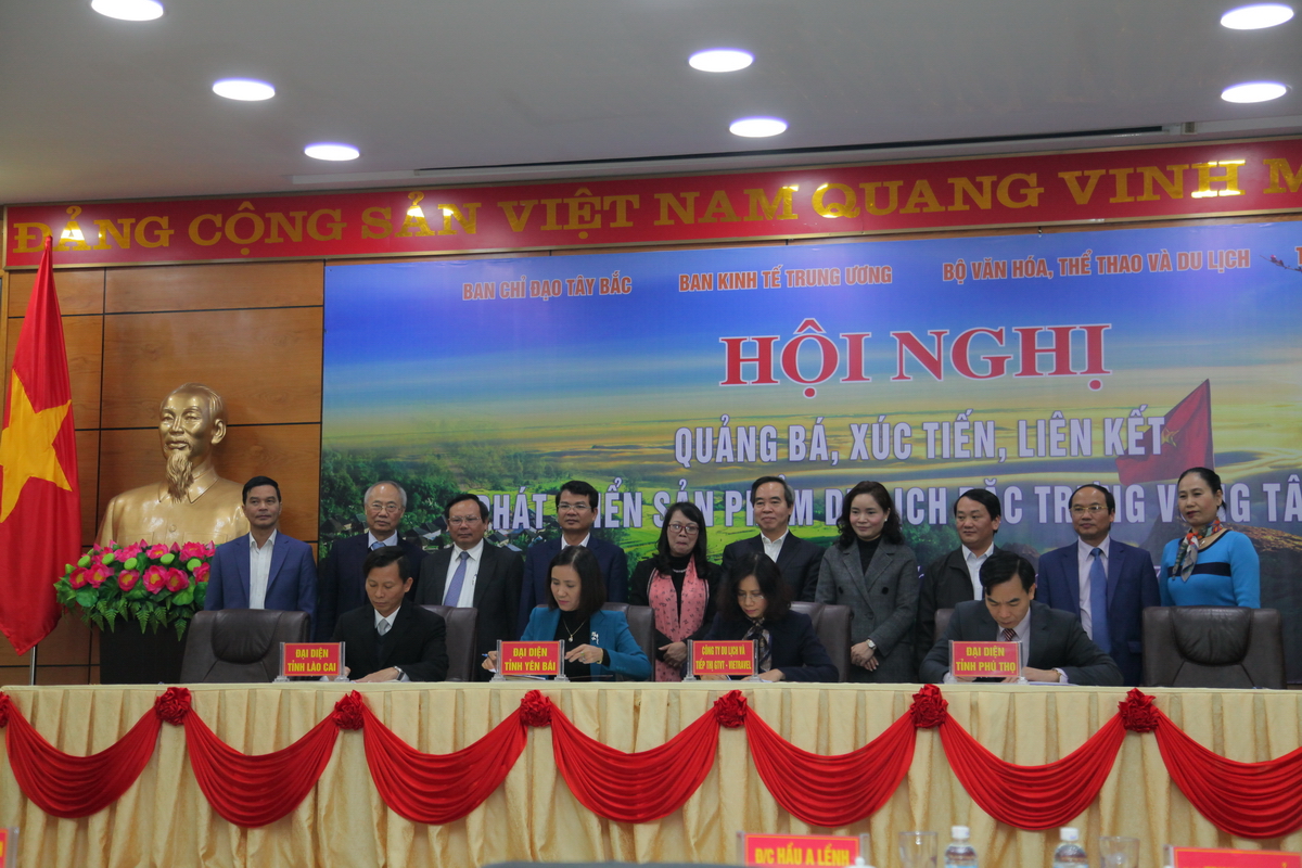 Liên kết phát triển sản phẩm du lịch đặc trưng vùng Tây Bắc 