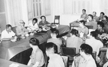 Xây dựng, rèn luyện đạo đức, phong cách của người cán bộ đảng viên hiện nay theo Di chúc Bác Hồ