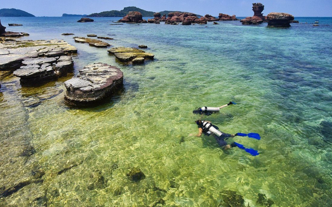 Thủ tướng yêu cầu các cơ quan xây dựng kế hoạch, phương án, quy trình thí điểm đón khách quốc tế đến Phú Quốc