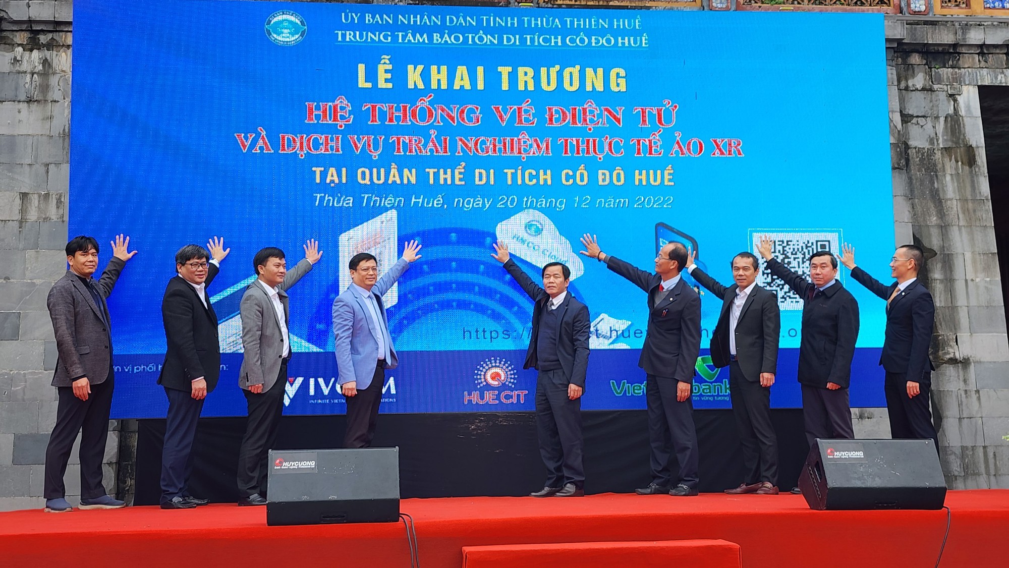 Khai trương hệ thống vé điện tử và dịch vụ trải nghiệm thực tế ảo XR tại Quần thể Di tích Cố đô Huế
