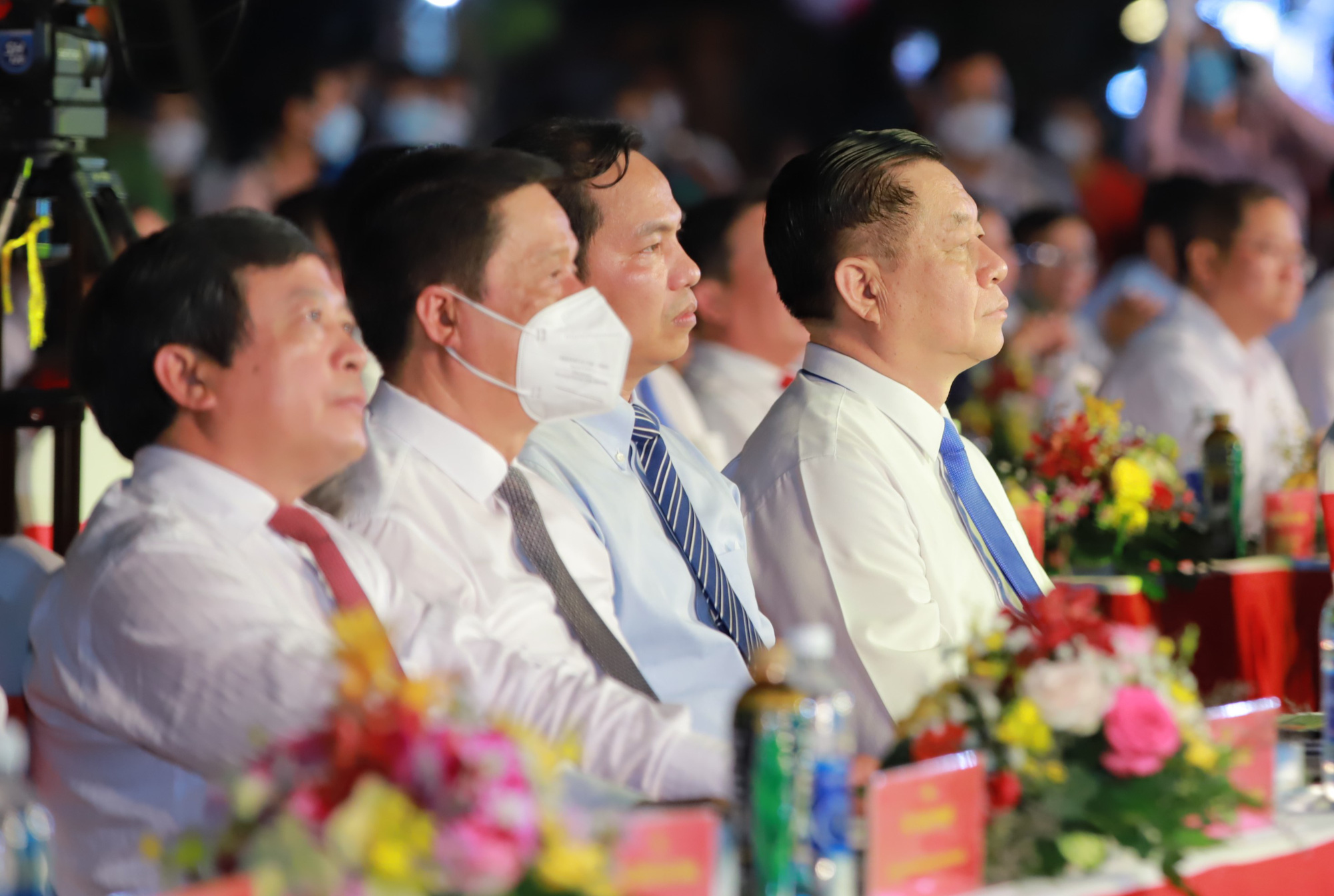 Bộ trưởng Nguyễn Văn Hùng: Nghiên cứu chính sách hỗ trợ để các nghệ nhân đờn ca tài tử giữ gìn bản sắc, truyền lửa cho các thế hệ tương lai