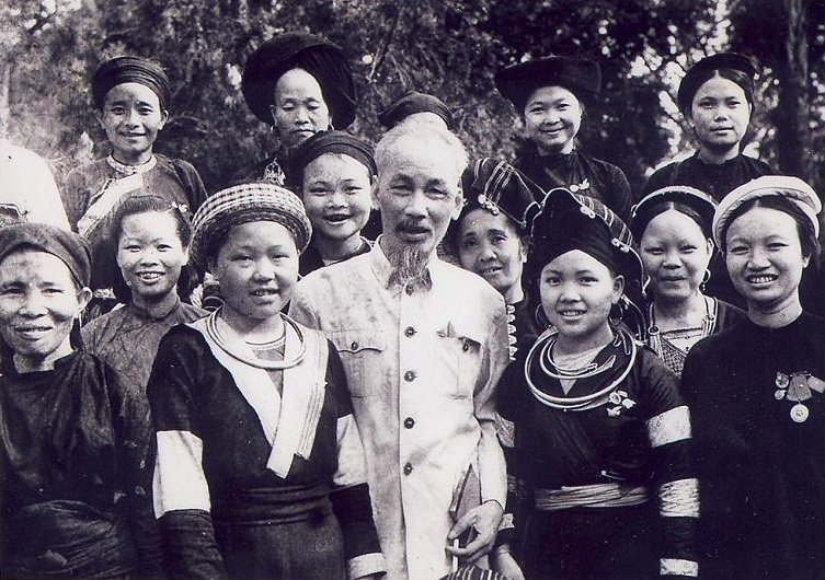 Giữ gìn đoàn kết thống nhất trong Đảng theo tư tưởng Hồ Chí Minh