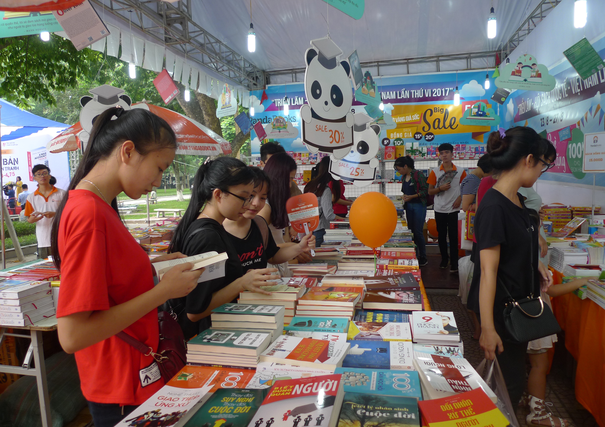 Phải đảm bảo hài hòa việc phát triển kinh tế với phát triển văn hóa