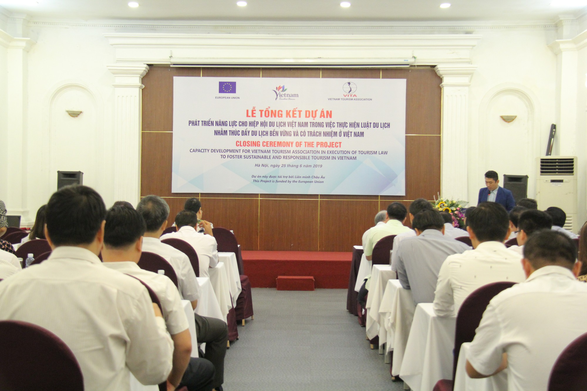 401 trên tổng số hơn 23.000 Hướng dẫn viễn đã được xếp hạng từ 3 sao trở lên
