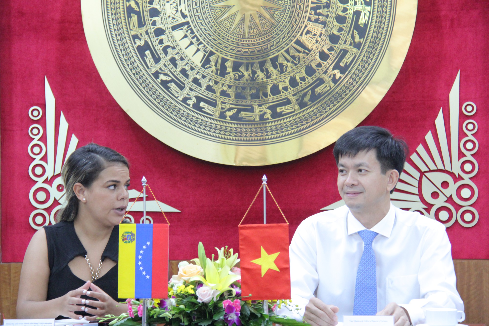 Thứ trưởng Lê Quang Tùng tiếp Thứ trưởng Bộ Văn hóa Venezuela