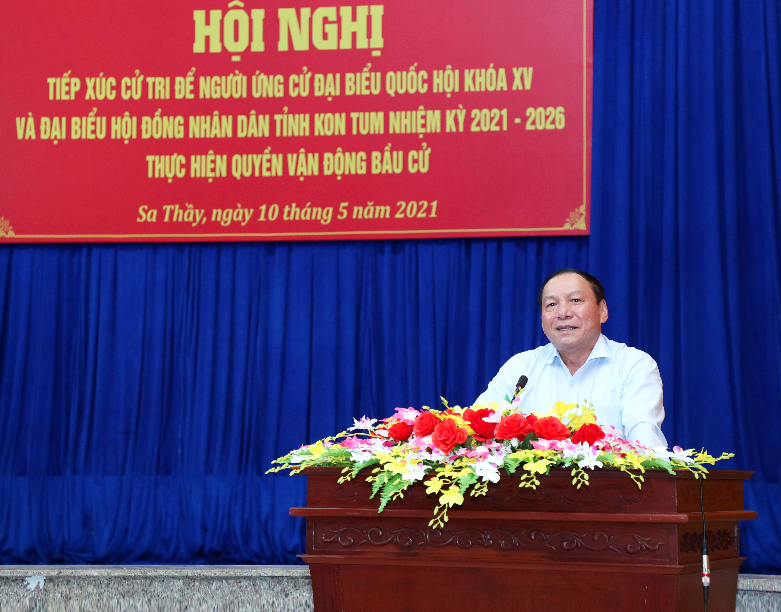 Bộ trưởng Nguyễn Văn Hùng: 