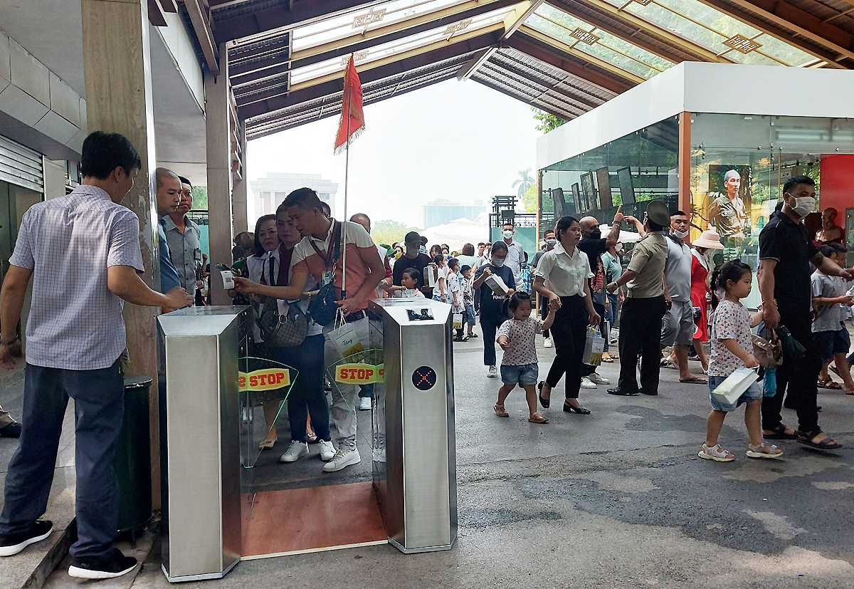 Khu Di tích Chủ tịch Hồ Chí Minh tại Phủ Chủ tịch chính thức áp dụng hệ thống vé điện tử