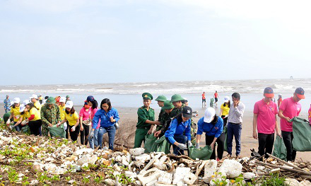 Ninh Bình: Phát động chương trình “Chung tay bảo vệ môi trường và Giải chạy Barefoot trên bãi biển”