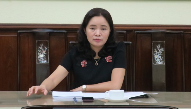 Thứ trưởng Trịnh Thị Thủy làm việc với Vụ Văn hóa dân tộc