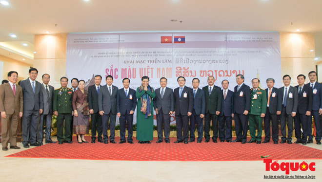 Khai mạc trọng thể Những ngày Văn hóa, Du lịch Việt Nam tại Lào