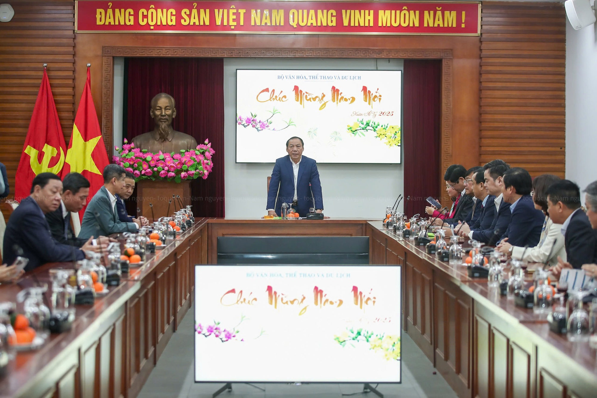 Bộ trưởng Nguyễn Văn Hùng: Ứng dụng chuyển đổi số, đổi mới cách tiếp cận để xúc tiến, quảng bá du lịch